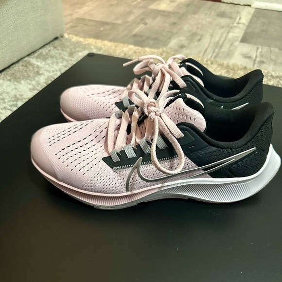 NEW Nike Women's 7.5 - 8 Pegasus 38 Pink Black Running Shoes Sneakers Youth 6.5 - Picture 5 of 9